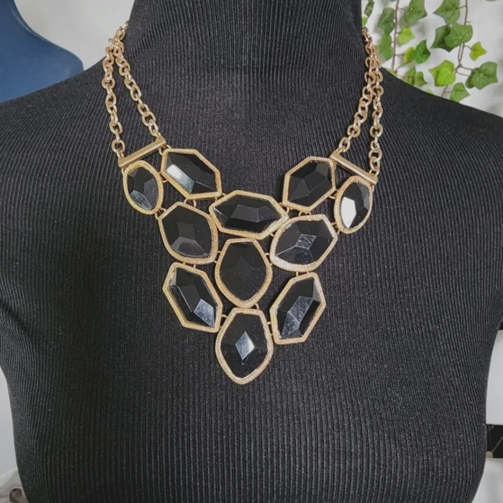 Gold Double Chain with Black Acrylic Faceted Stones Bib Necklace Earrings Set - Image 4