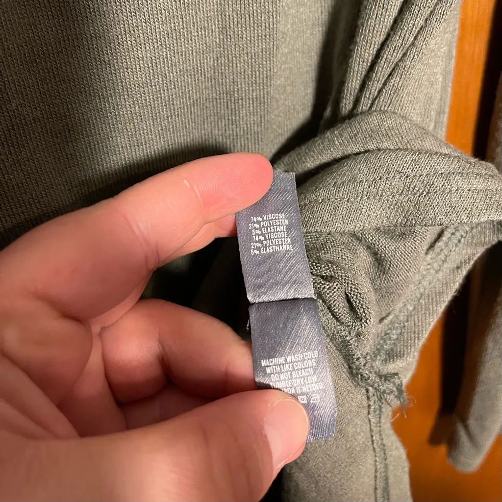 Aerie Woman's Green "Just Add Leggings" Tie Back Long Sleeve Top Size Small - Image 4