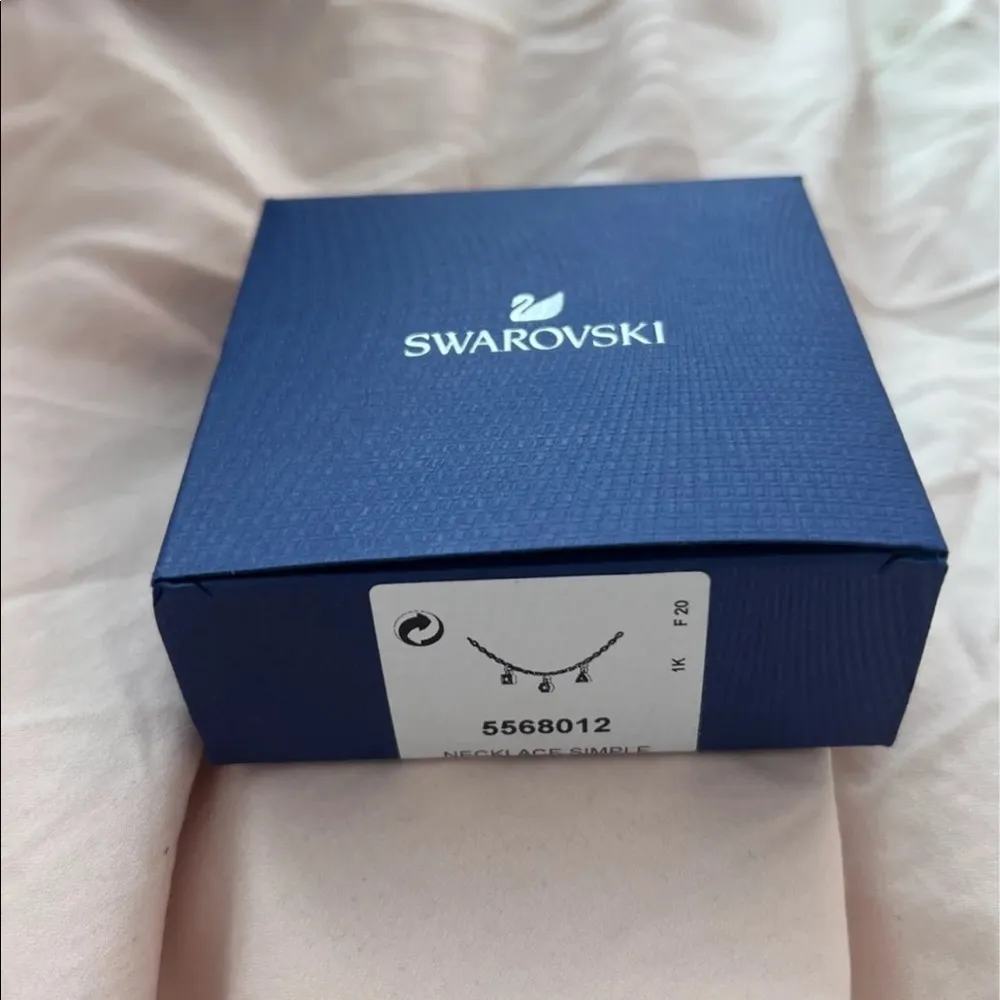 New Swarovski 3 crystal simple necklace - Image 4