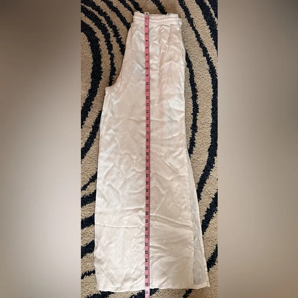 🆕Blue Island Chic White Wide-Leg Pants - Image 6