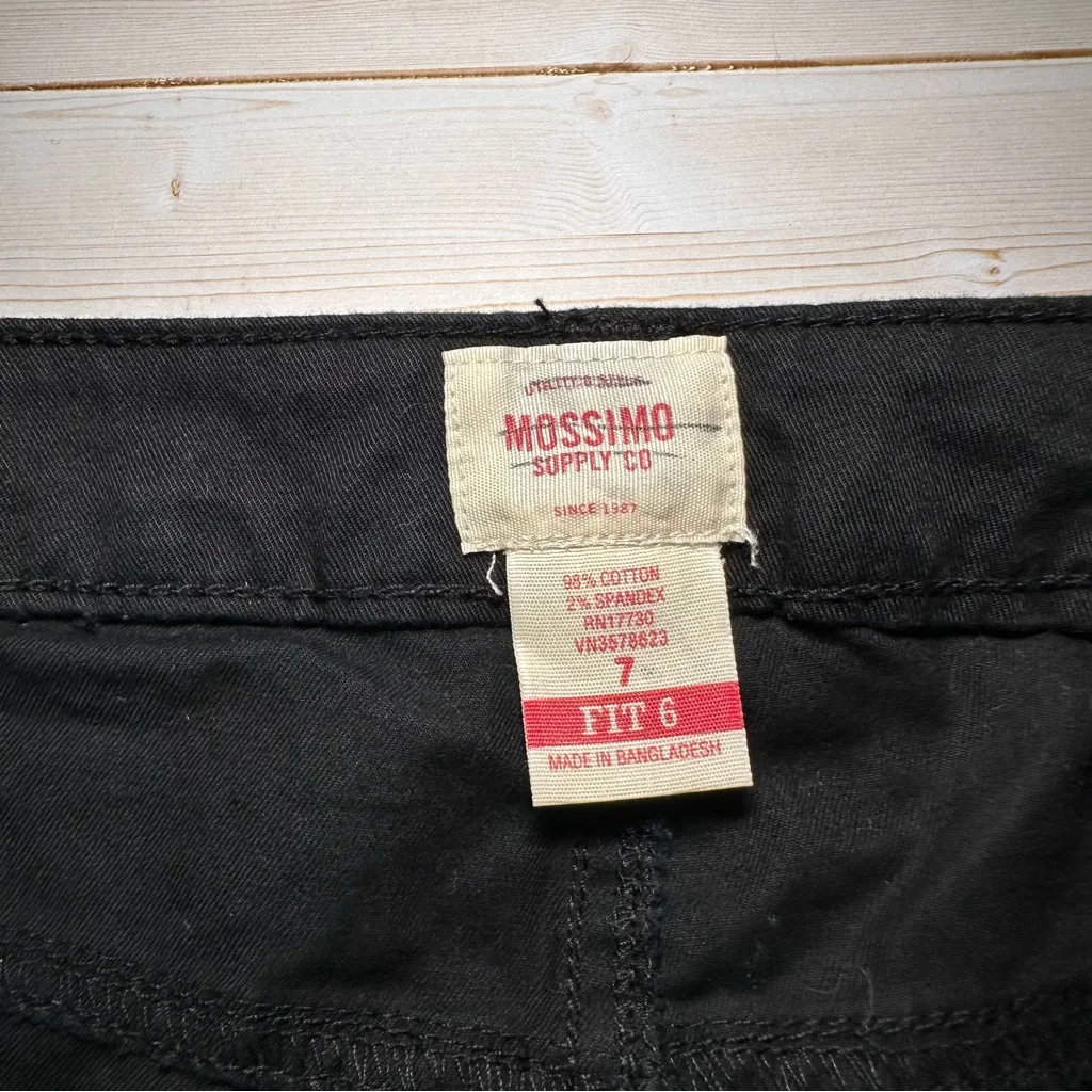 Mossimo Supply Co. Black Jean Shorts Size 6 - Image 3