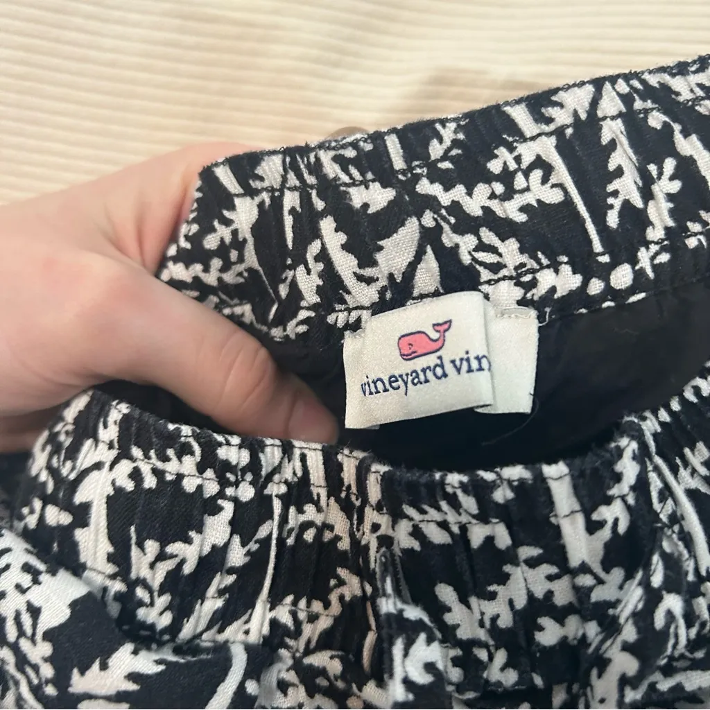 Women’s Vineyard Vines Black and White Patterned Shorts - Image 3