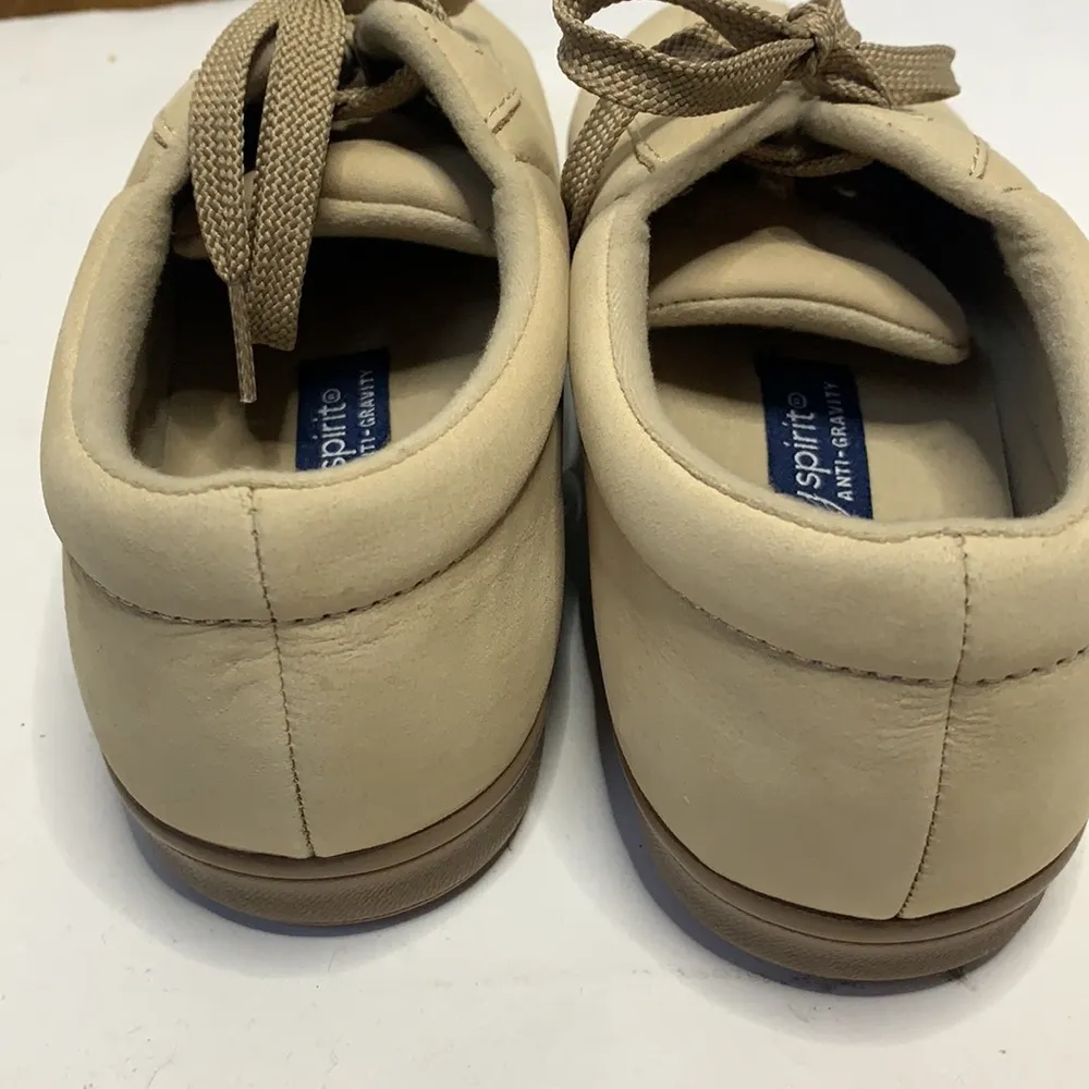 Easy Spirit Women Tan API Walking Comfort Lace Shoe Leather Sneaker S-032 Sz 10 - Image 6