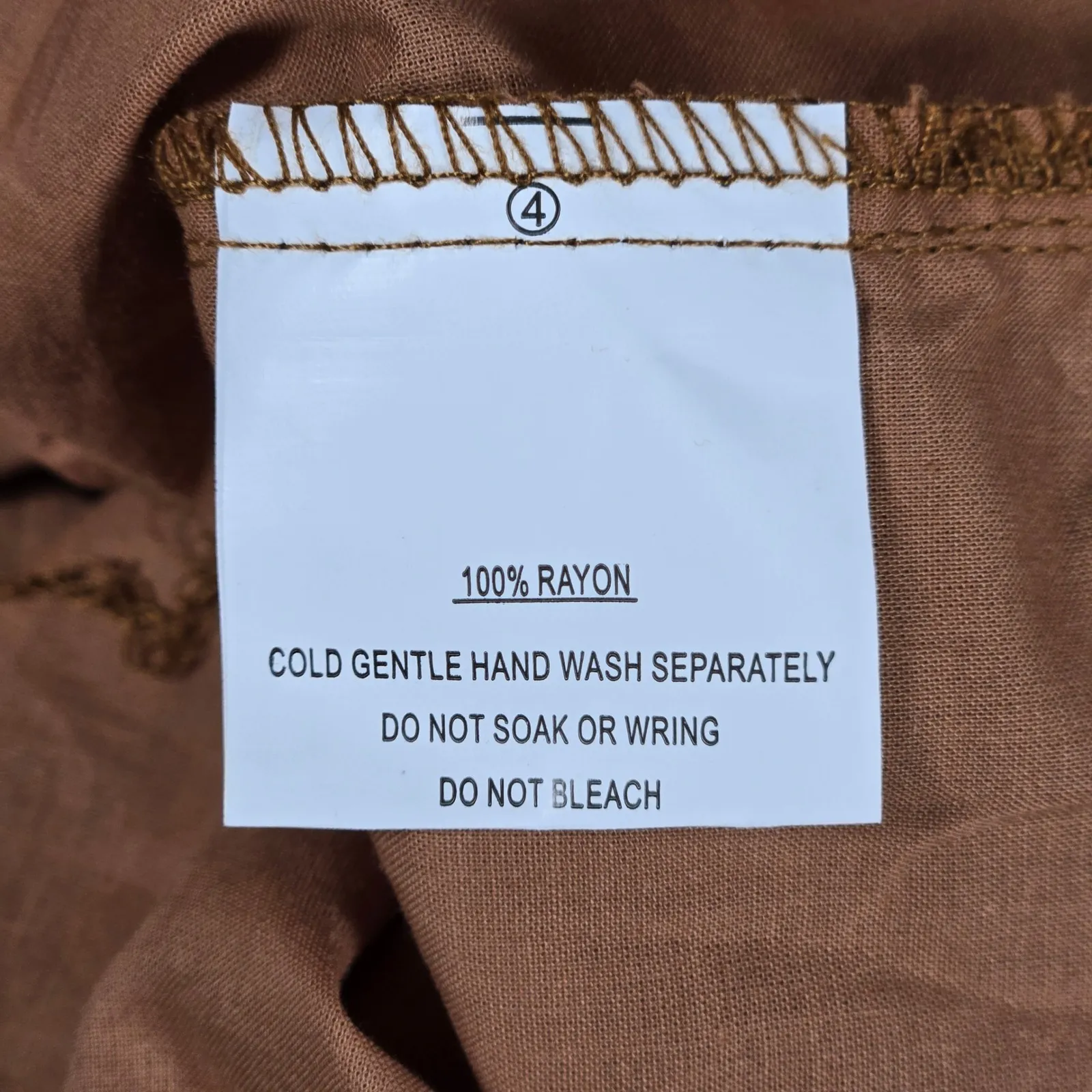 Selfie Leslie Romper Floral Deep V‎ Neck Halter Open Back Tie Back Size Large - Image 5