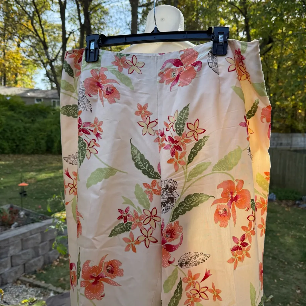 Talbots Pants Women 16 16W Cream Floral Pure Silk Side Zip Tapered High Rise - Image 2