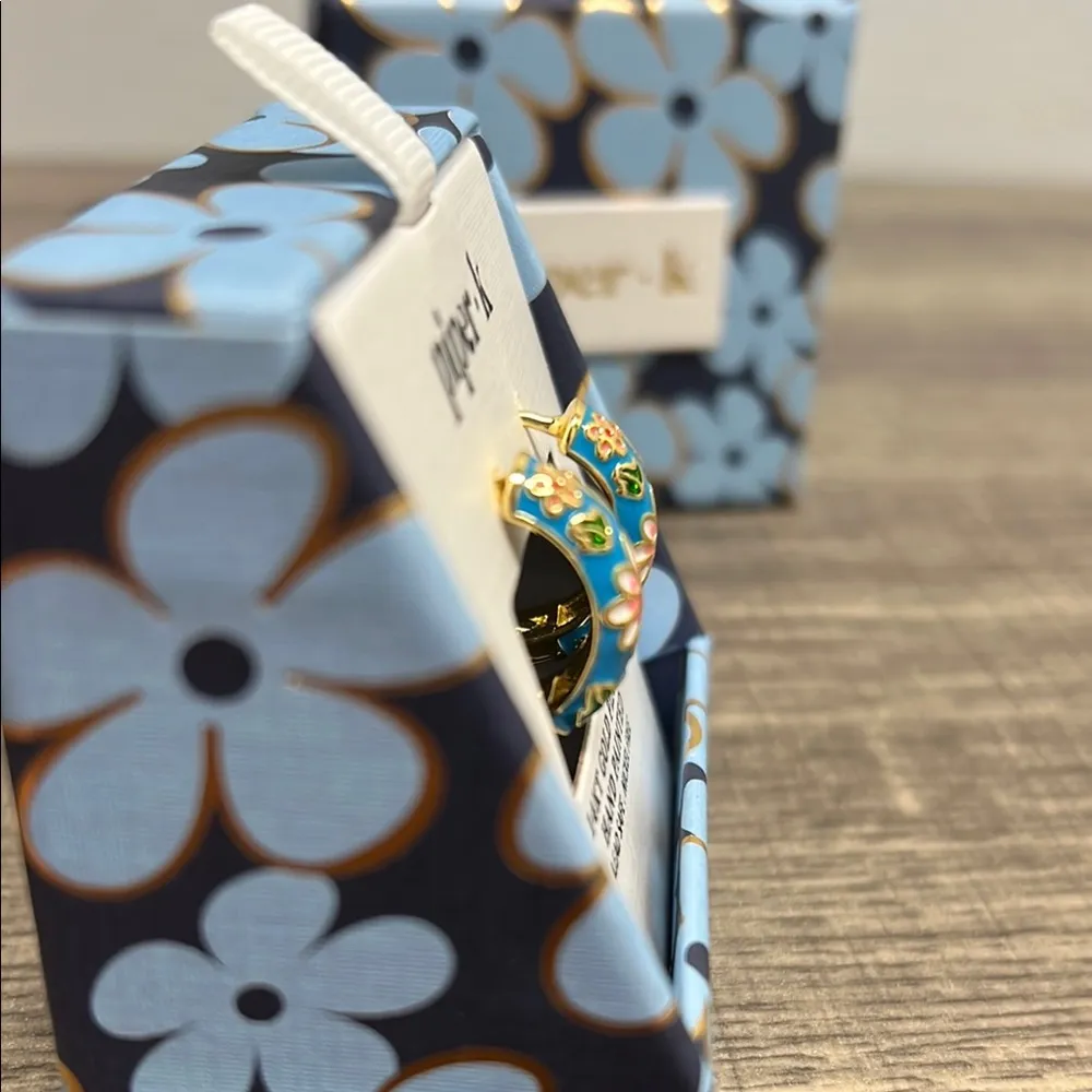 Piper K | Blue Floral Earrings ✨ - Image 3