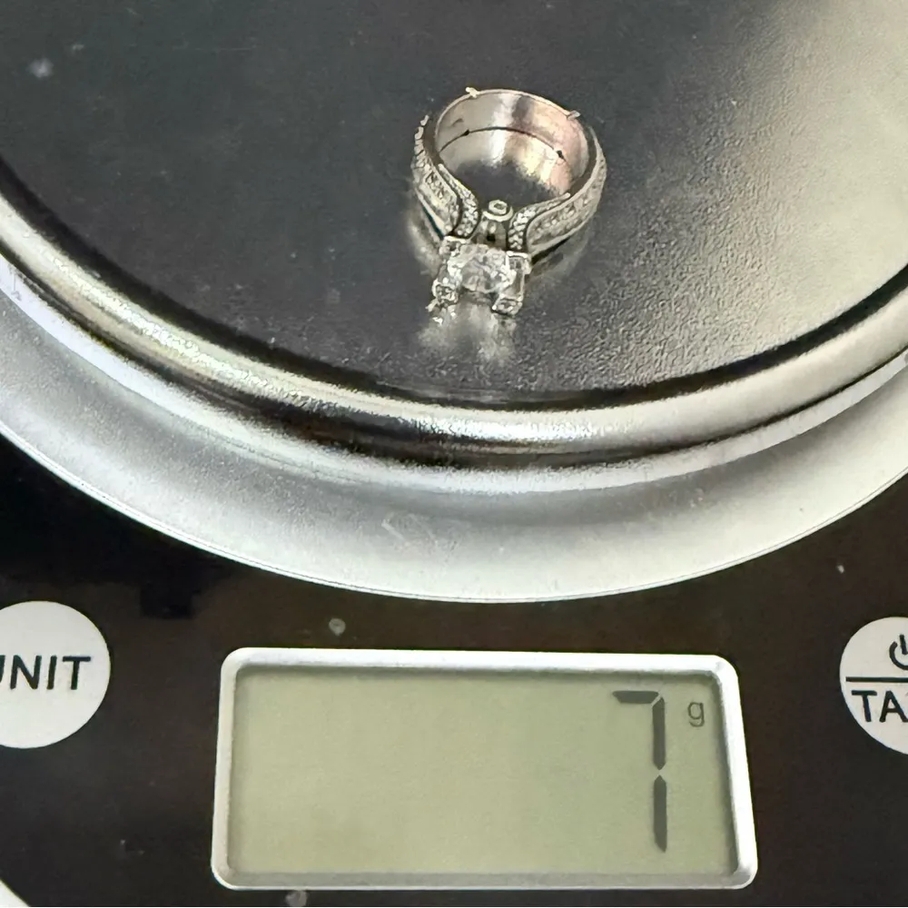 Silver Eiffel Tower CZ Cocktail Ring Size 6 - Image 12