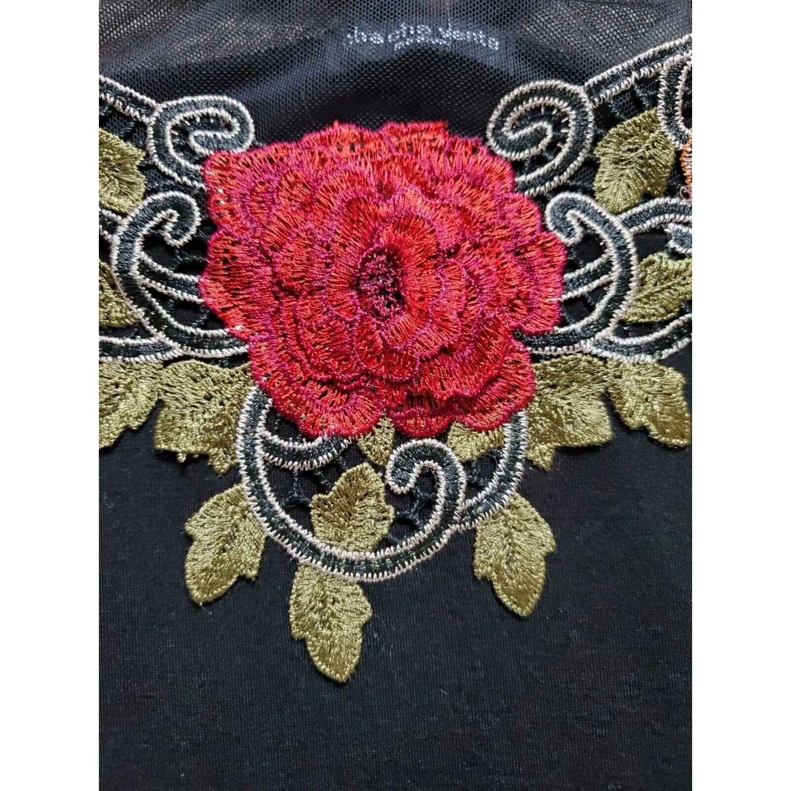 Cha cha Vente Shirt Women Medium Embroidered Roses Wide Sleeve Shirt Top USA - Image 3