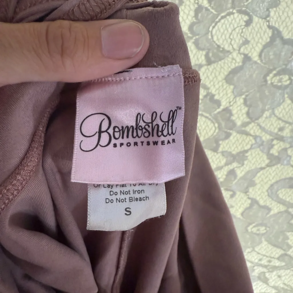 Bombshell Sportswear Mauve pink nude High-Waisted Leggings very sexy back small - Image 11