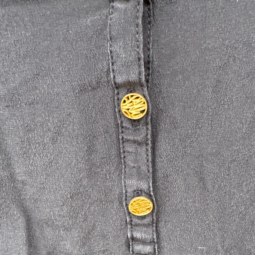 Lilly Pulitzer 100% silk Black Blouse with Button Accents - Image 3