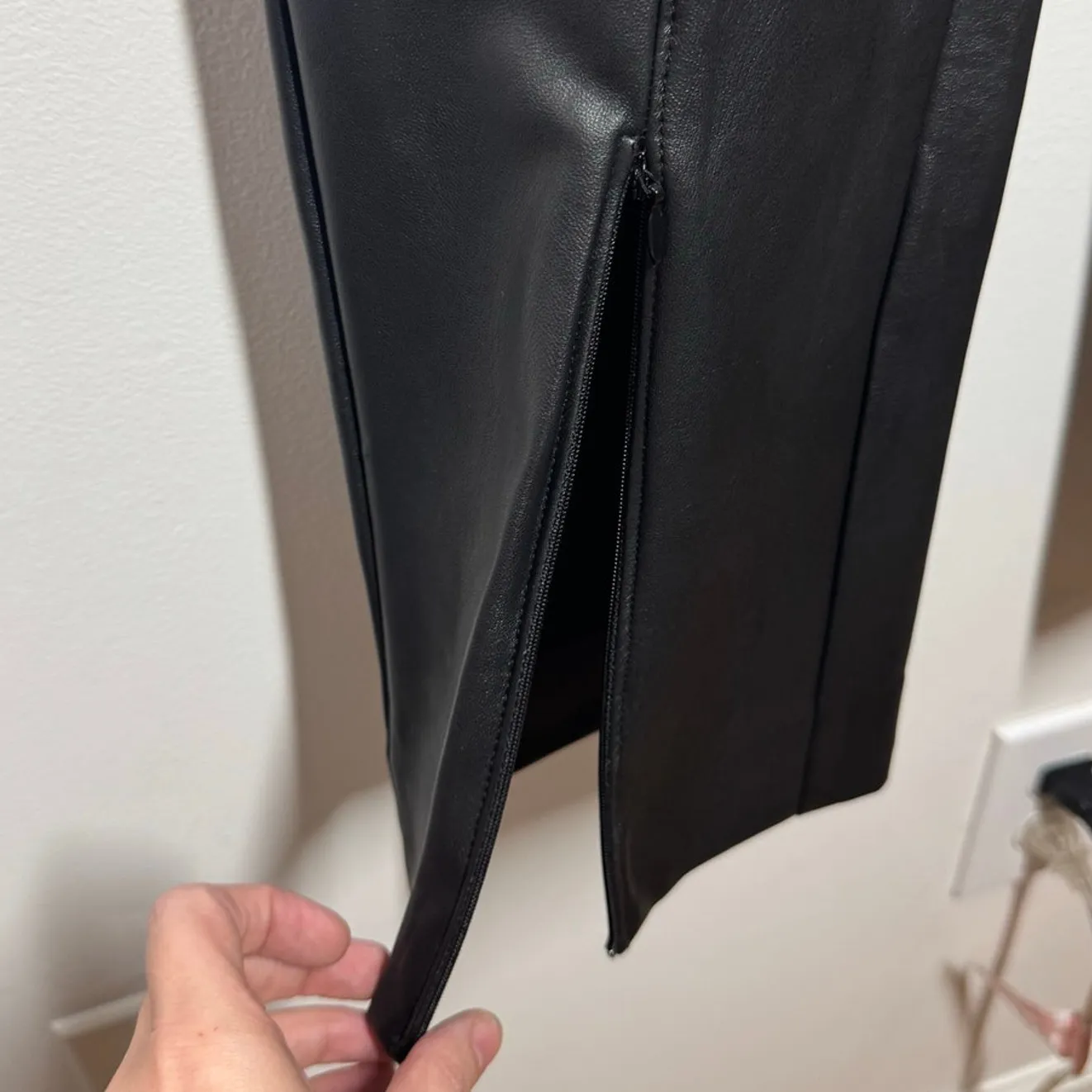 Maeve By Anthropology Pants NWT Women 14 Black Plus Size Vegan Leather Zip Slit - Image 3