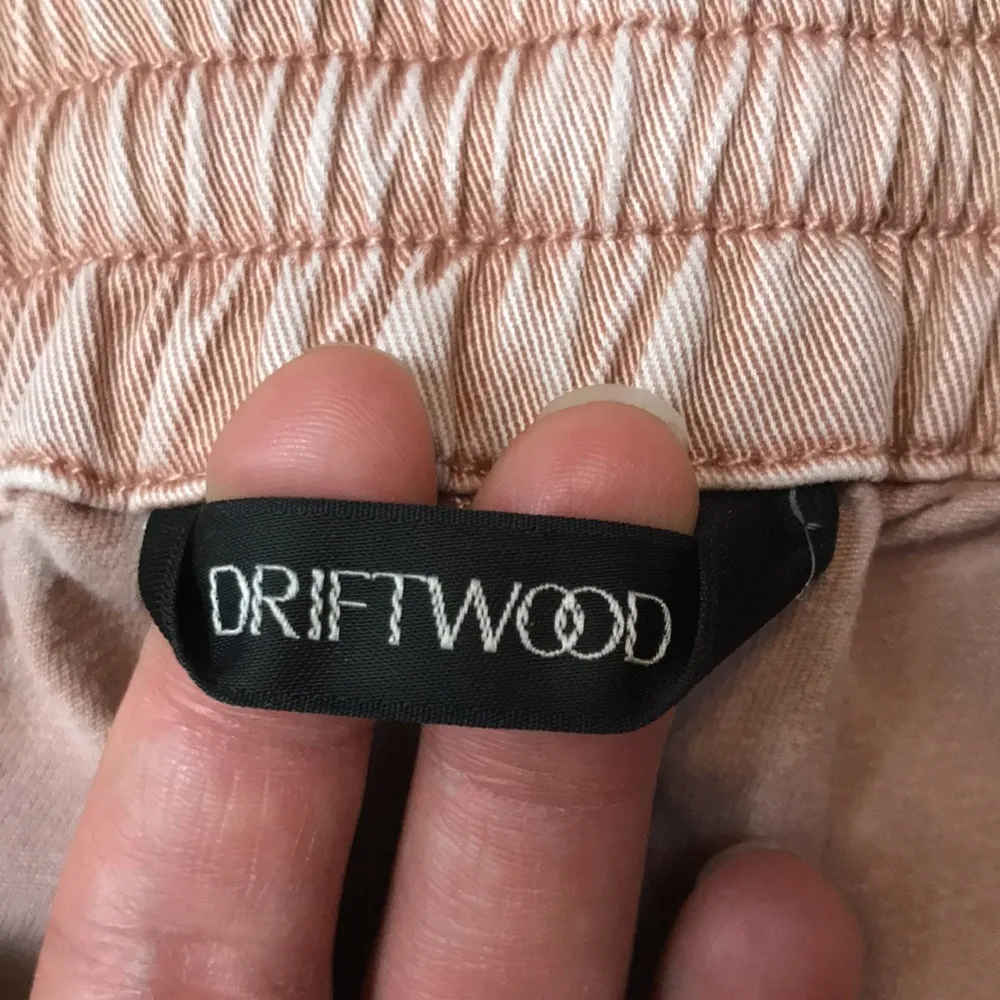 Driftwood Women’s Boho Pink Embroidered Ankle Drawstring Rolled Hem Pants - Image 9