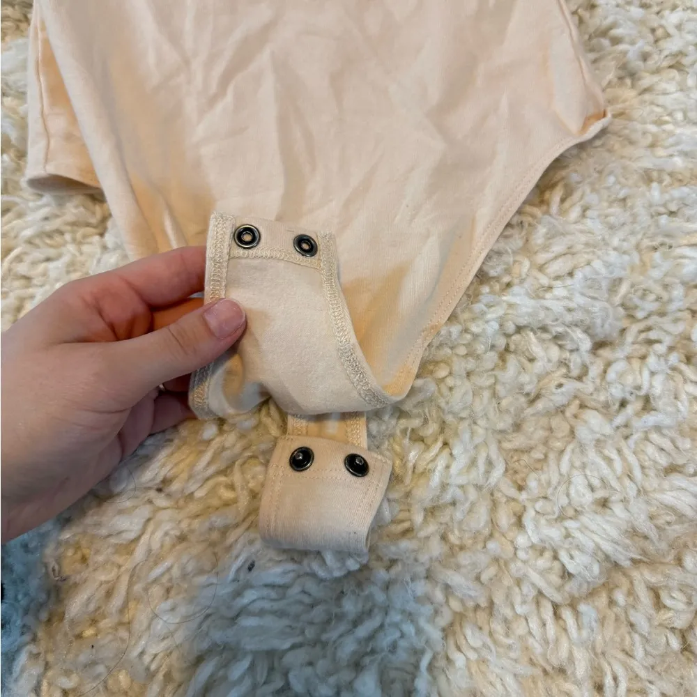 American Eagle Outfitters Cream Bodysuit - Image 3