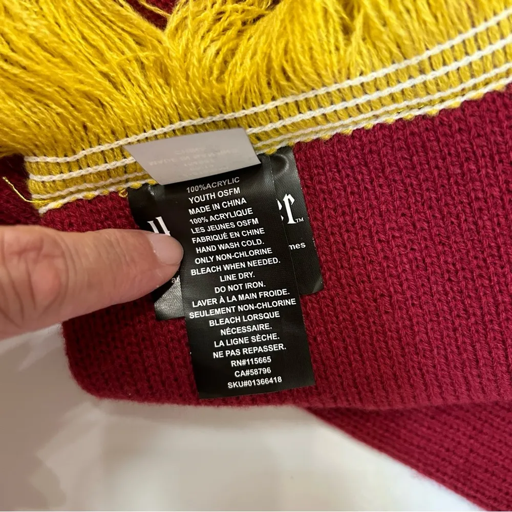 Harry Potter Gryffindor Scarf - Image 5