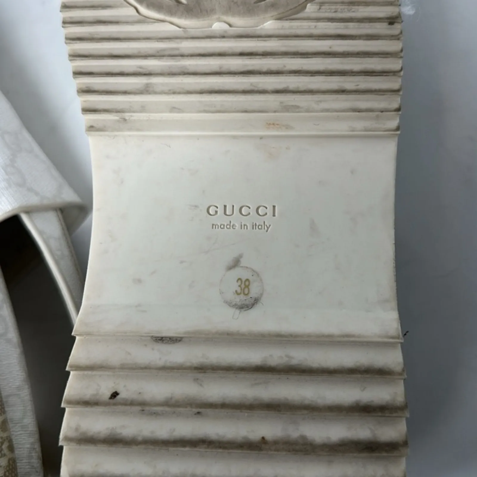Gucci Angelina GG Canvas Monogram Slingback Platform Slide Sandals White Size 38 - Image 11