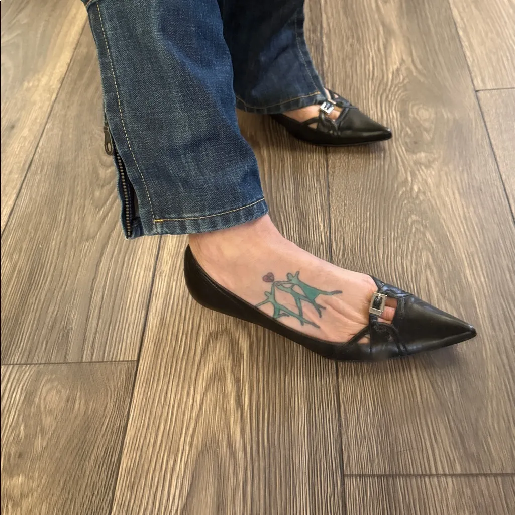 Black Leather pointed Italian Women's Shoes Size 7.5 - Image 13