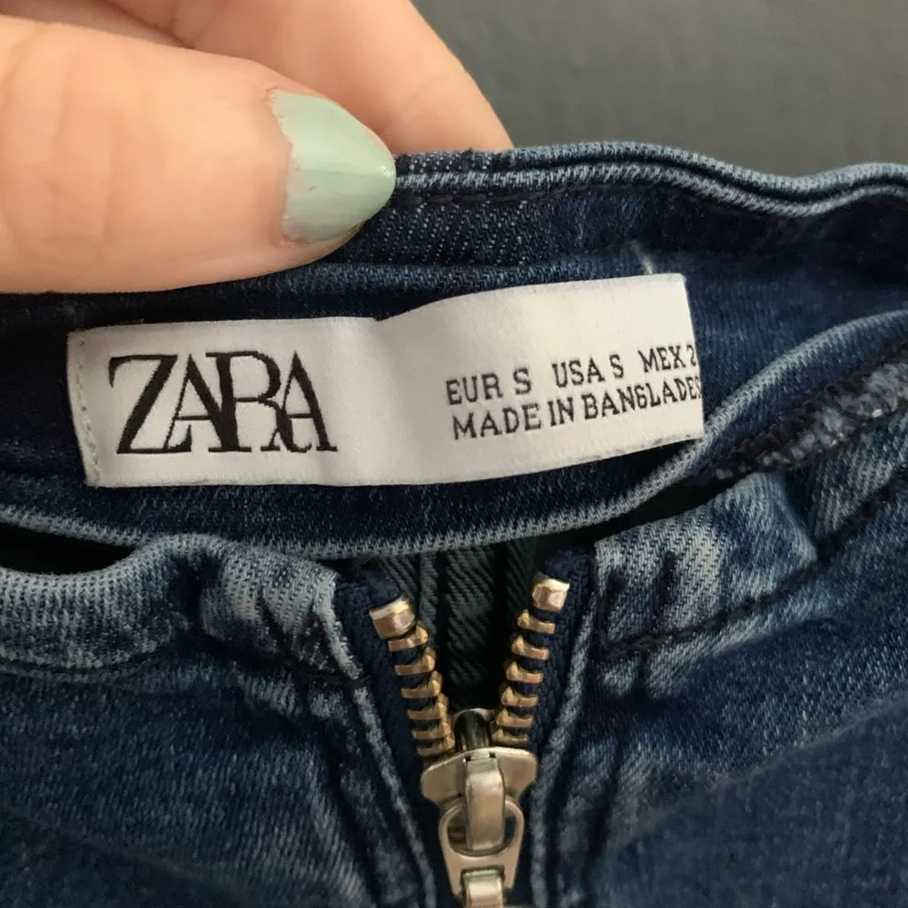 ZARA  denim zip up distressed jean dress - Image 12