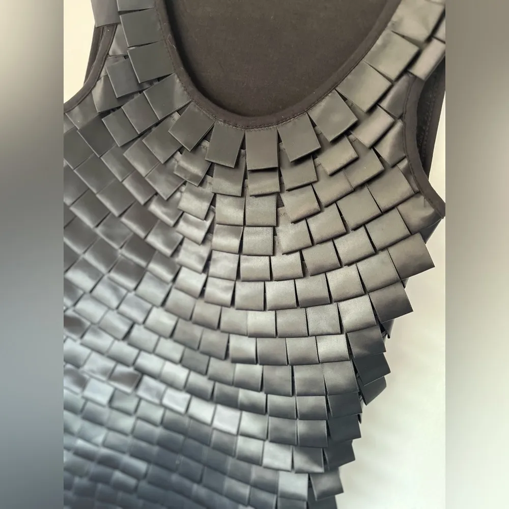 Black bow dress
Back is spandex
Size small - Image 4