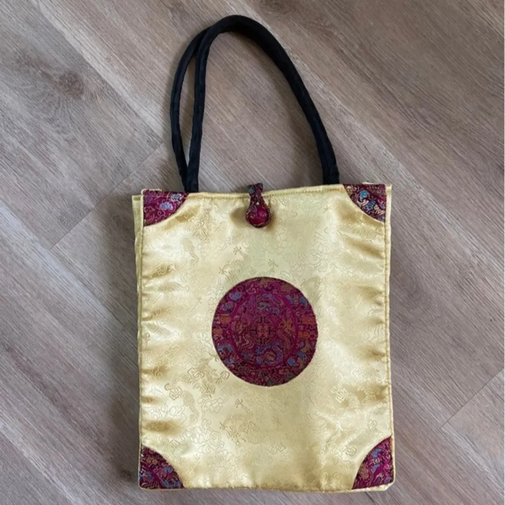 Chinese Oriental Vintage Silk Golden Red Double Handle Shoulder Bag Tote Purse - Image 16