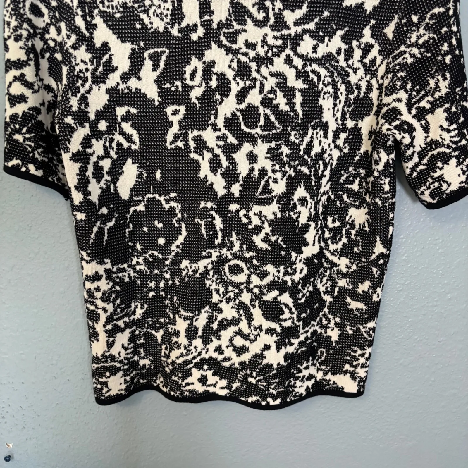 Desigual Women's Bandana Fluid‎ Short Sleeve Abstract Print White Black Medium - Image 9