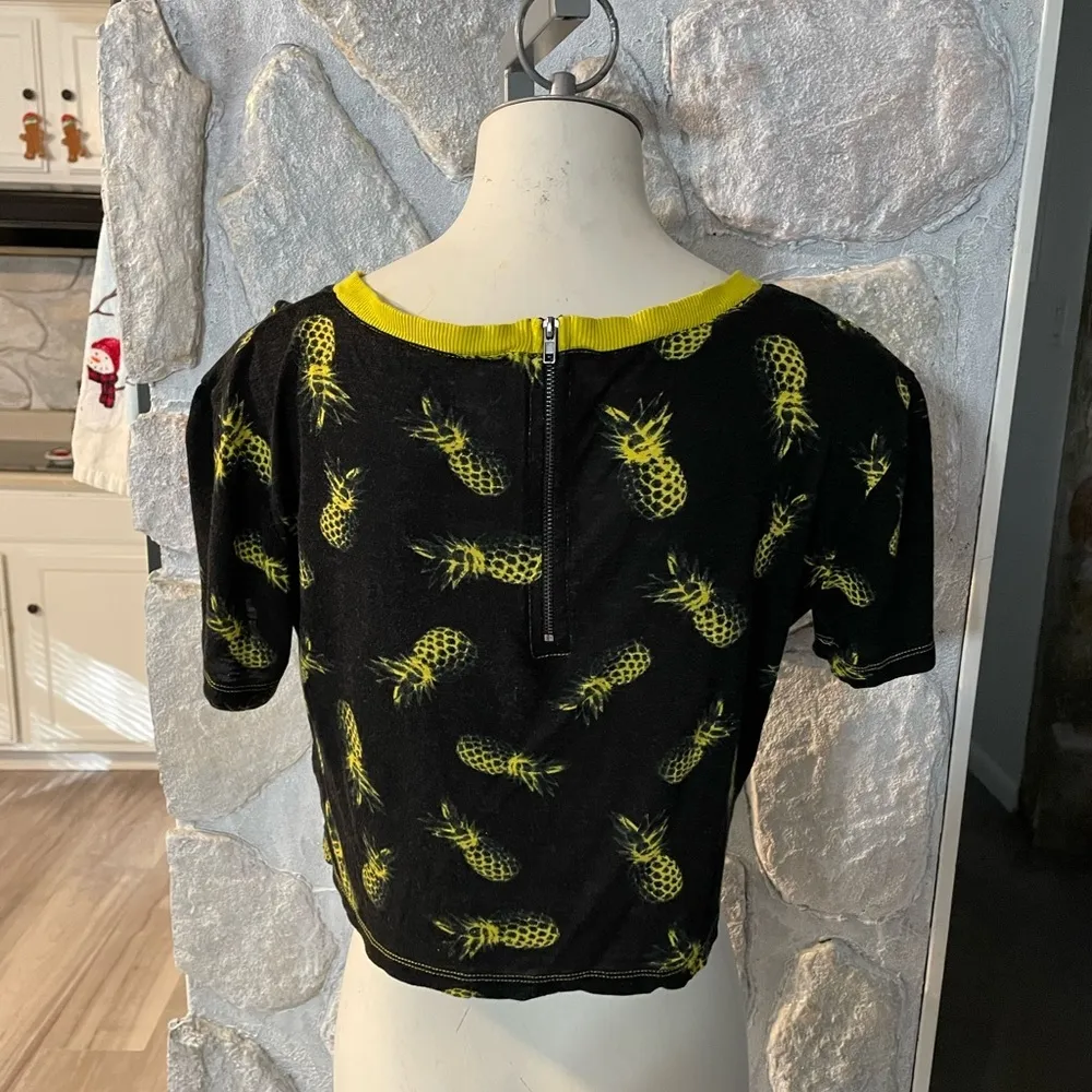 Xhilaration Black And Yellow Pineapple Print Short Sleeve Crop Top- Size Small - Image 2