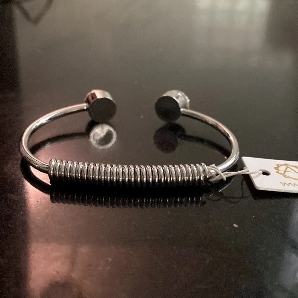 Amrita Singh Casa Blanca Silver plated brass cuff with Austrian crystals. - Image 5