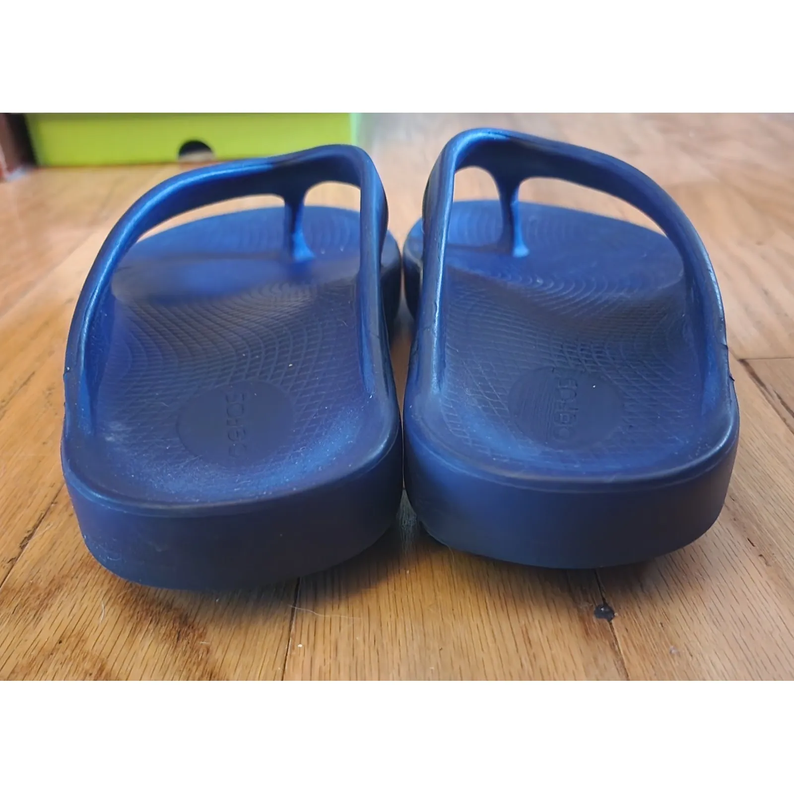 OOFOS Women's Blue Oofoam Thong Sandals Flip Flops Comfort Recovery Wms 10 Men 8 - Image 7