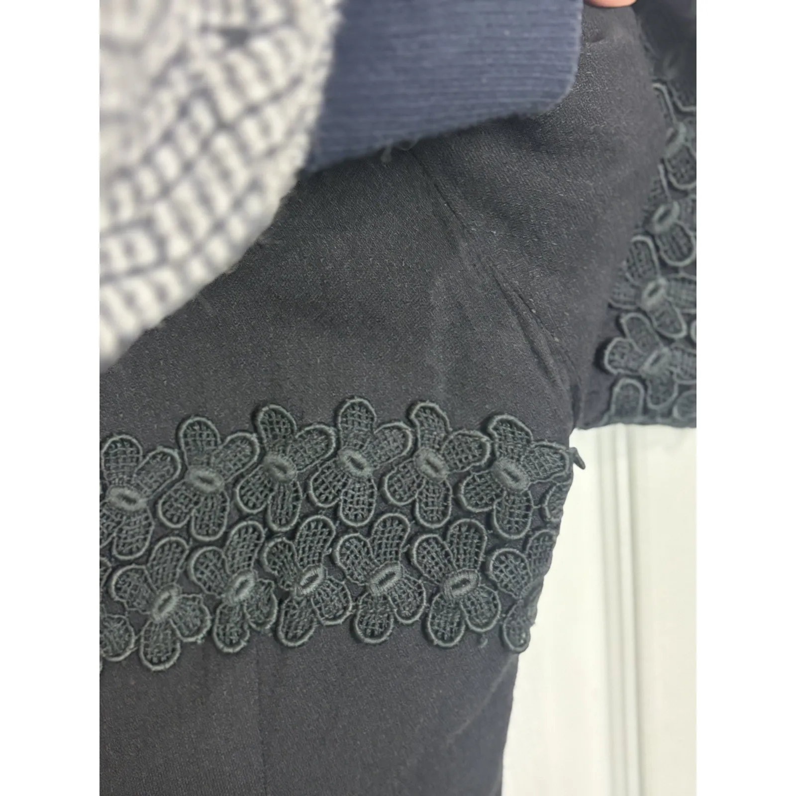 VTG 60s Handmade Black Lace Top Size Small 1960s Fashion Union Made - Image 5