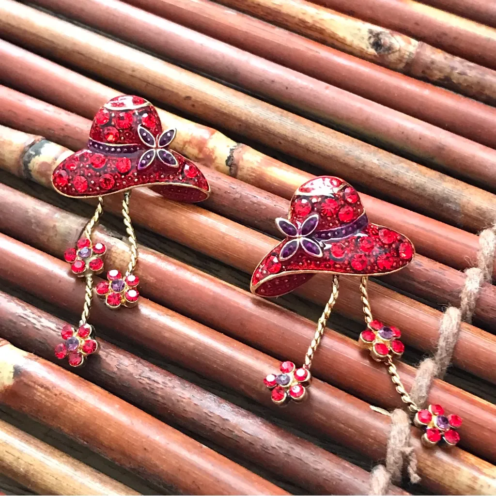 Red Hat Rhinestone Gold Tone Earrings - Image 5