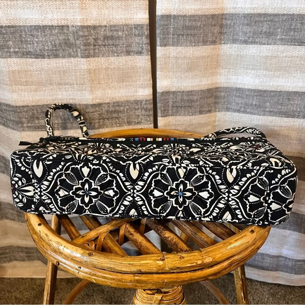 Vera Bradley Barcelona Knot Just a Clutch Black And‎ White Handbag - Image 8
