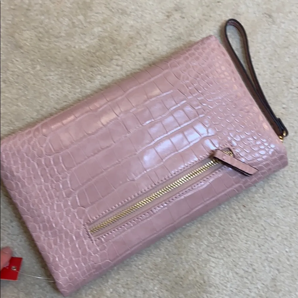 Kelly & Katie pink faux croc clutch - Image 8