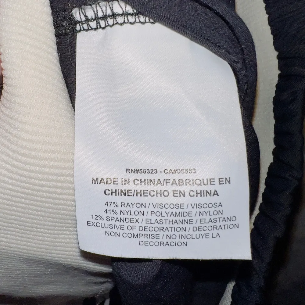 Nike Sportswear Tech Pack Leggings Black Stirrups Pants 930581-010 - Image 7