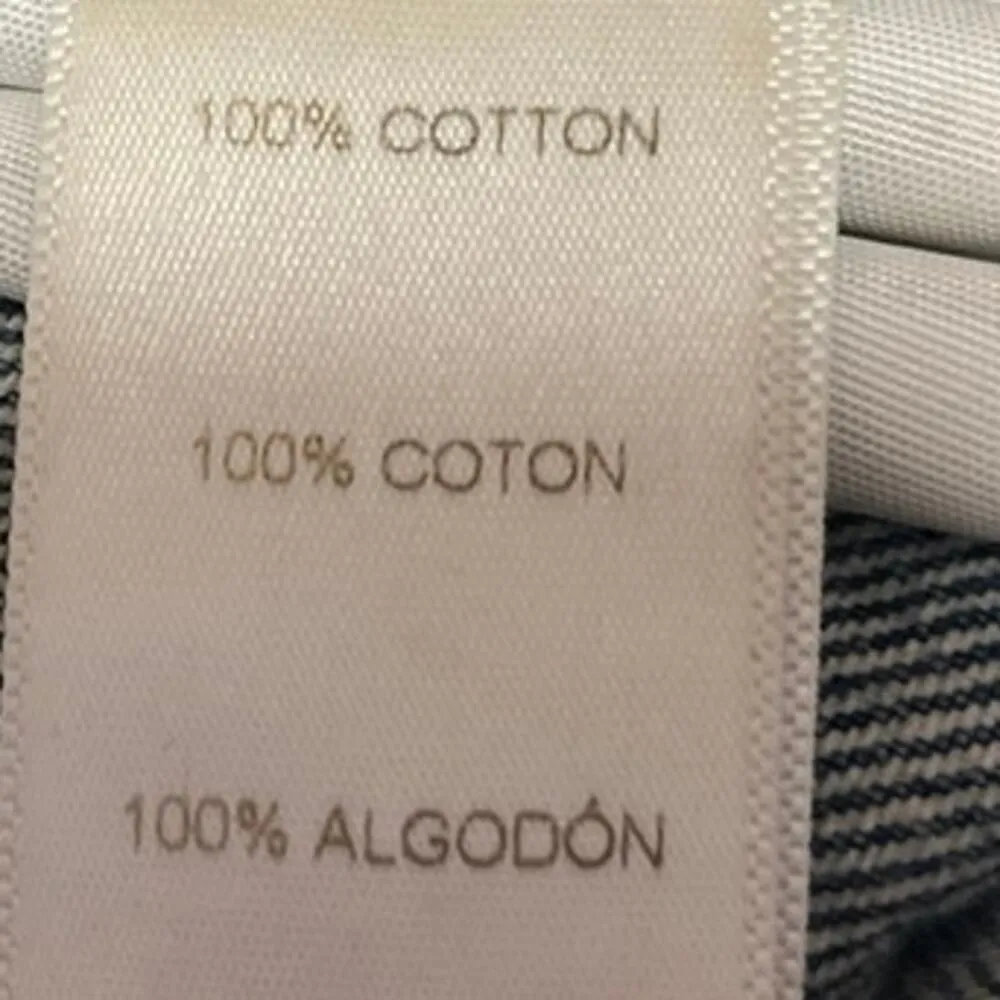 Frame Women's Blue Denim High Rise Distressed Raw Hem Mini Jean Shorts Size 28 - Image 4