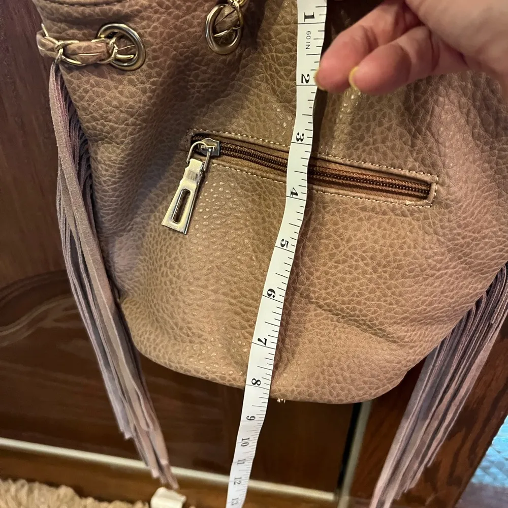 Tan Leather Fringe Shoulder Bag - Image 3