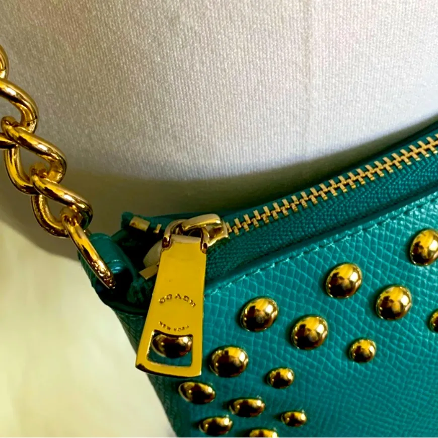 COACH Studded Cross Grain
Leather Quinn Crossbody F53140
Cadet Blue - Image 7