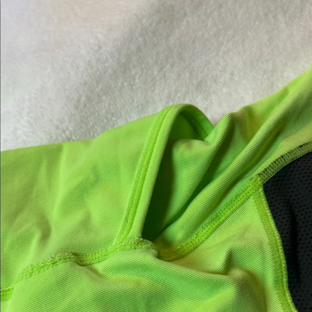Nike Women's Bright Lime Tank Top - Image 9