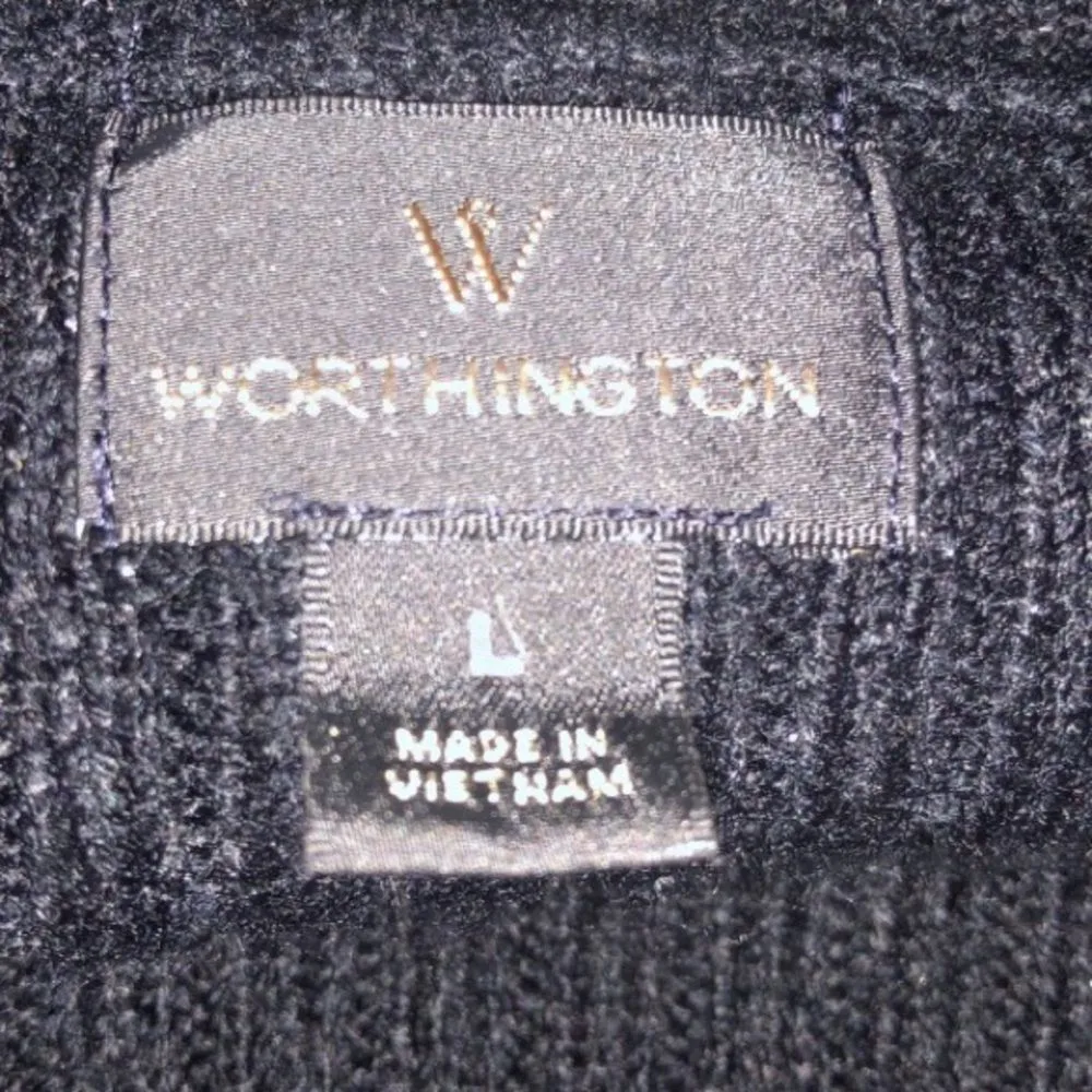 Black sweater with embellished sleeve large - Image 4