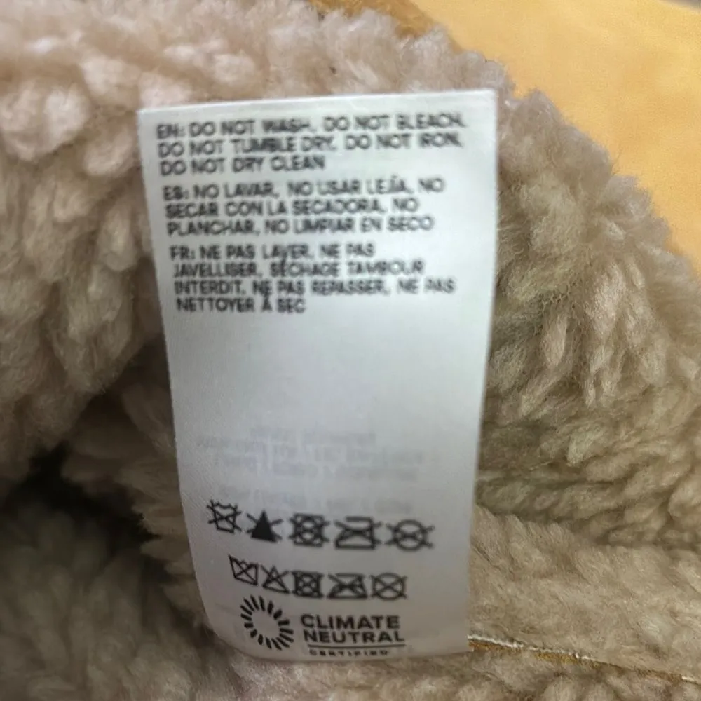 Reformation Tan Shearling Jacket - Image 5