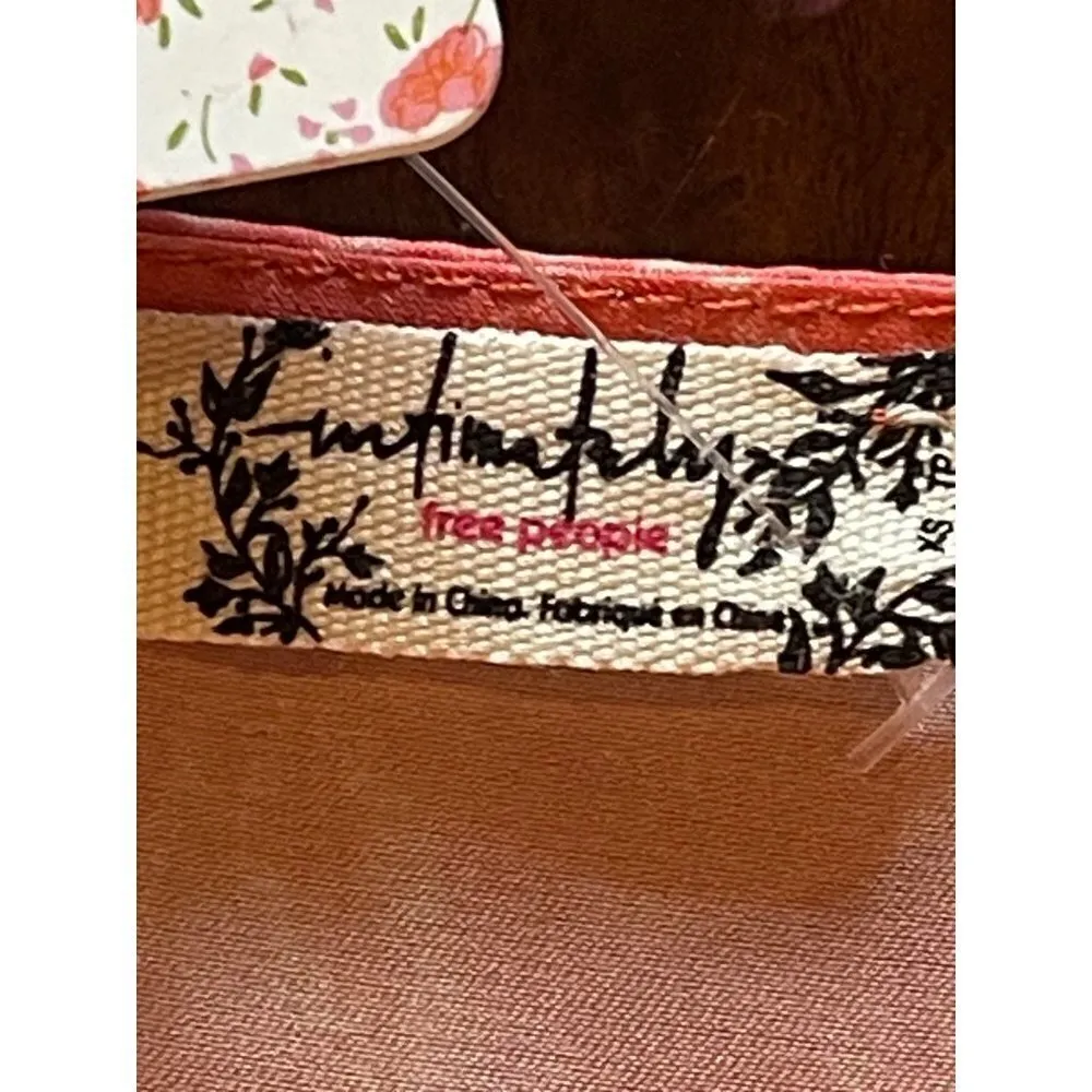 Free People Intimately Lace Coral Combo‎ Off The Coast Cami Tank Top Size XS - Image 10