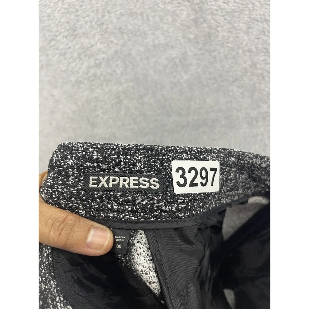 Express Women's Cropped Pants Size 00 Straight Leg Marled Black - Image 5