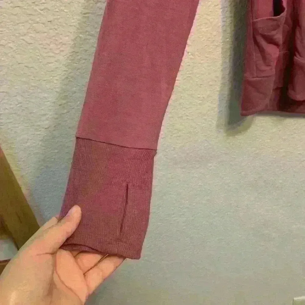 Pink mock neck Yogalicious sz SM athleisure activewear active hiking running - Image 4