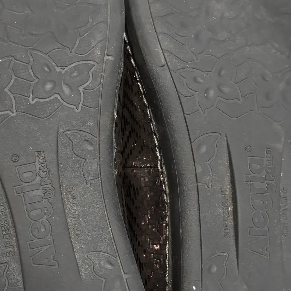 Alegria Petal Pewter Dazzler slip on ballet shoes size 9 - Image 6