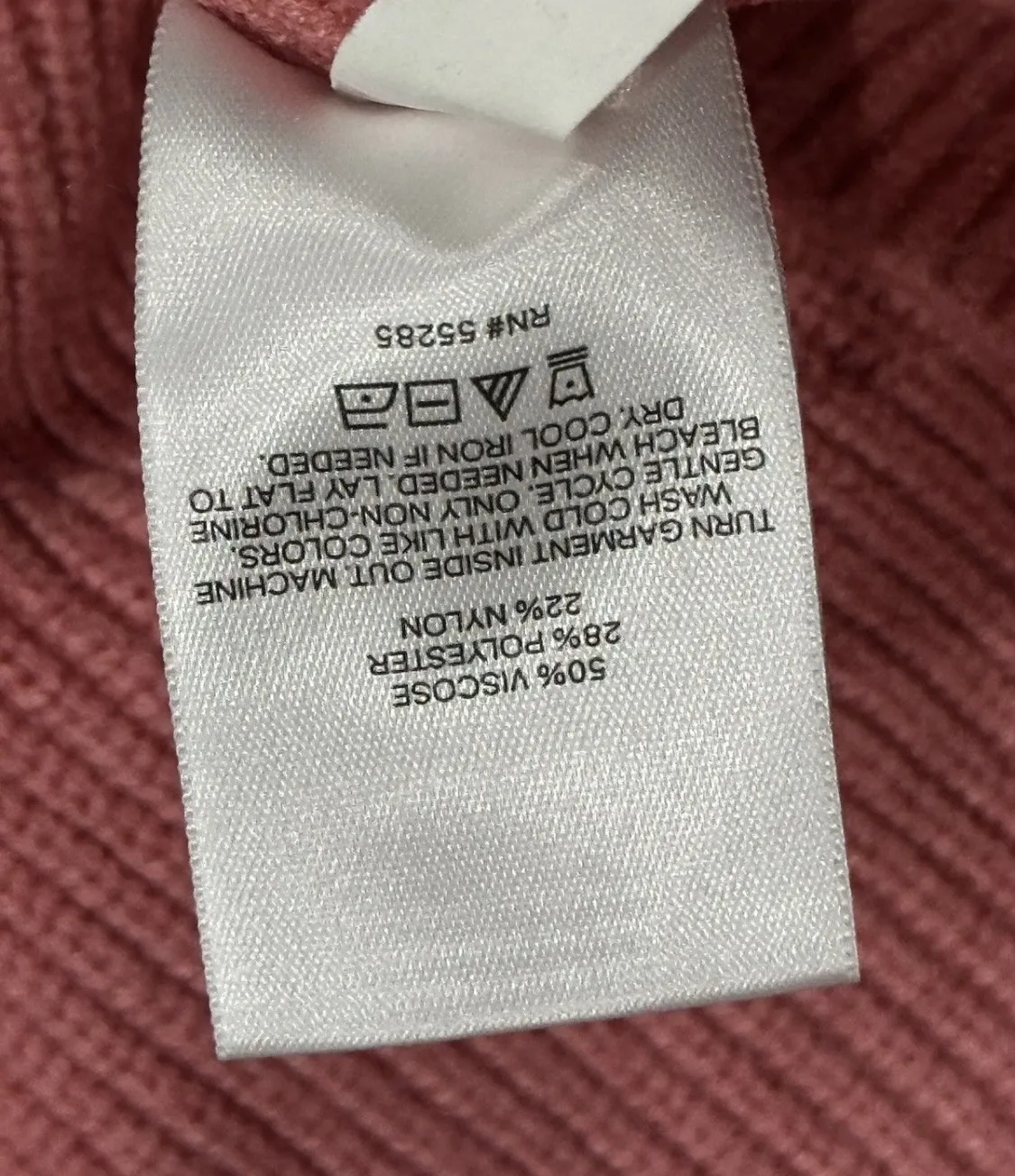 EXPRESS Pink V-Neck Sweater with Ruffled Hem and Long Sleeves - Image 5