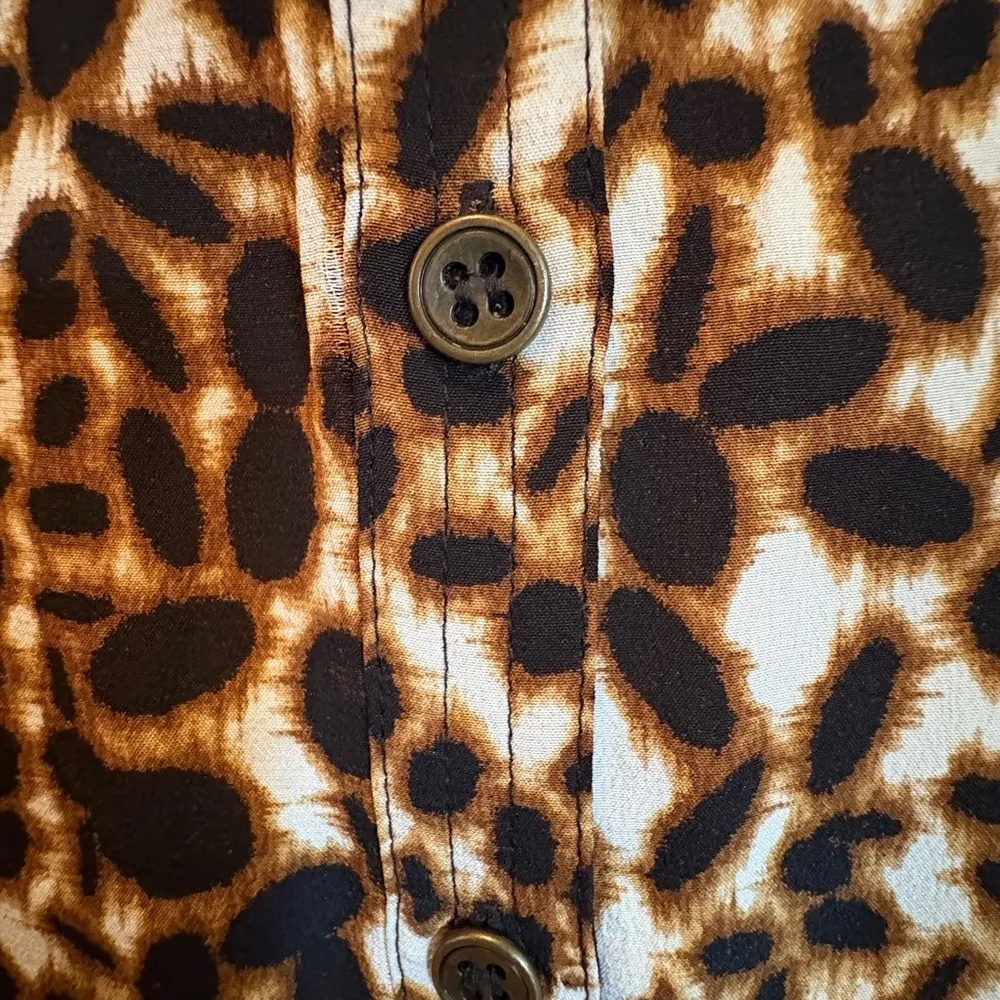 Twelfth Street by Cynthia Vincent Button Down Blouse 100% Silk Brown - Image 7