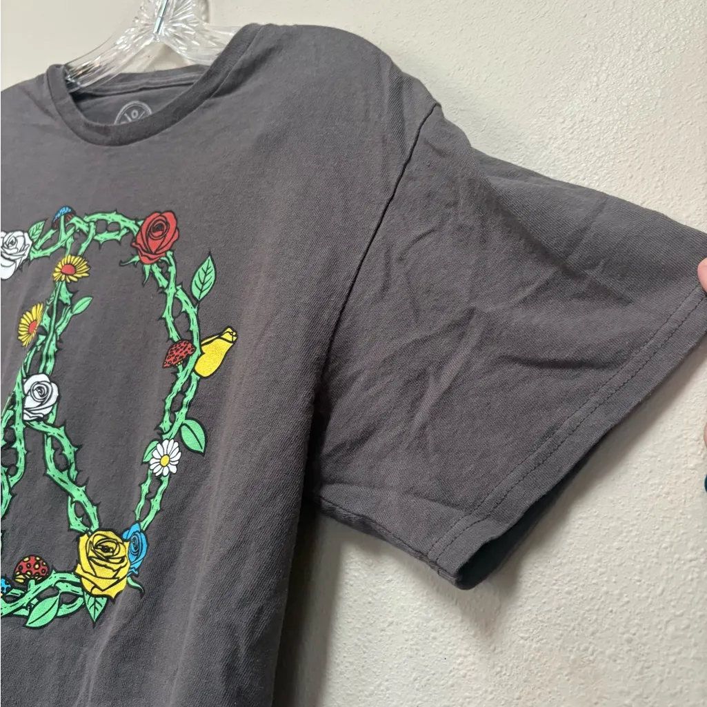 Peace Sign Floral Graphic Tee | Unisex DOM Medium Gray - Image 4