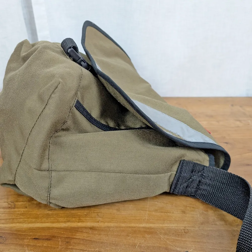 Vintage New York Made Manhattan Portage XS Olive Messenger Bag Green - Image 6