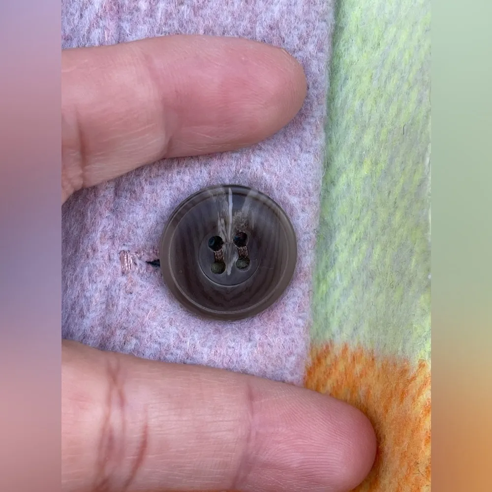 Onia multi color shacket size small - Image 3