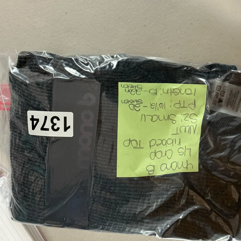 Mono B Black Crop Top - Image 5