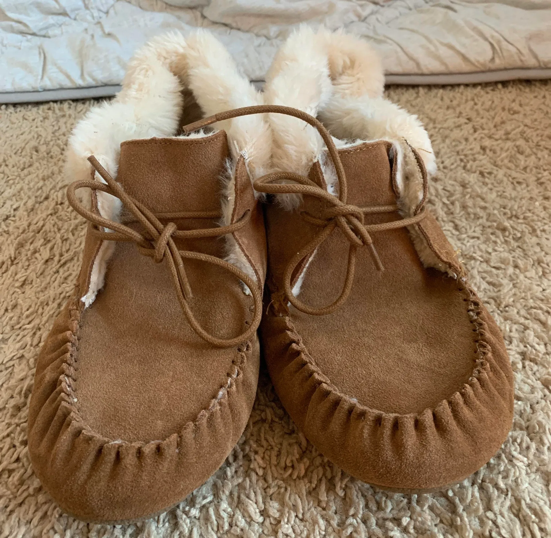 Moccasin Slipper Brown Size 10 - Image 2