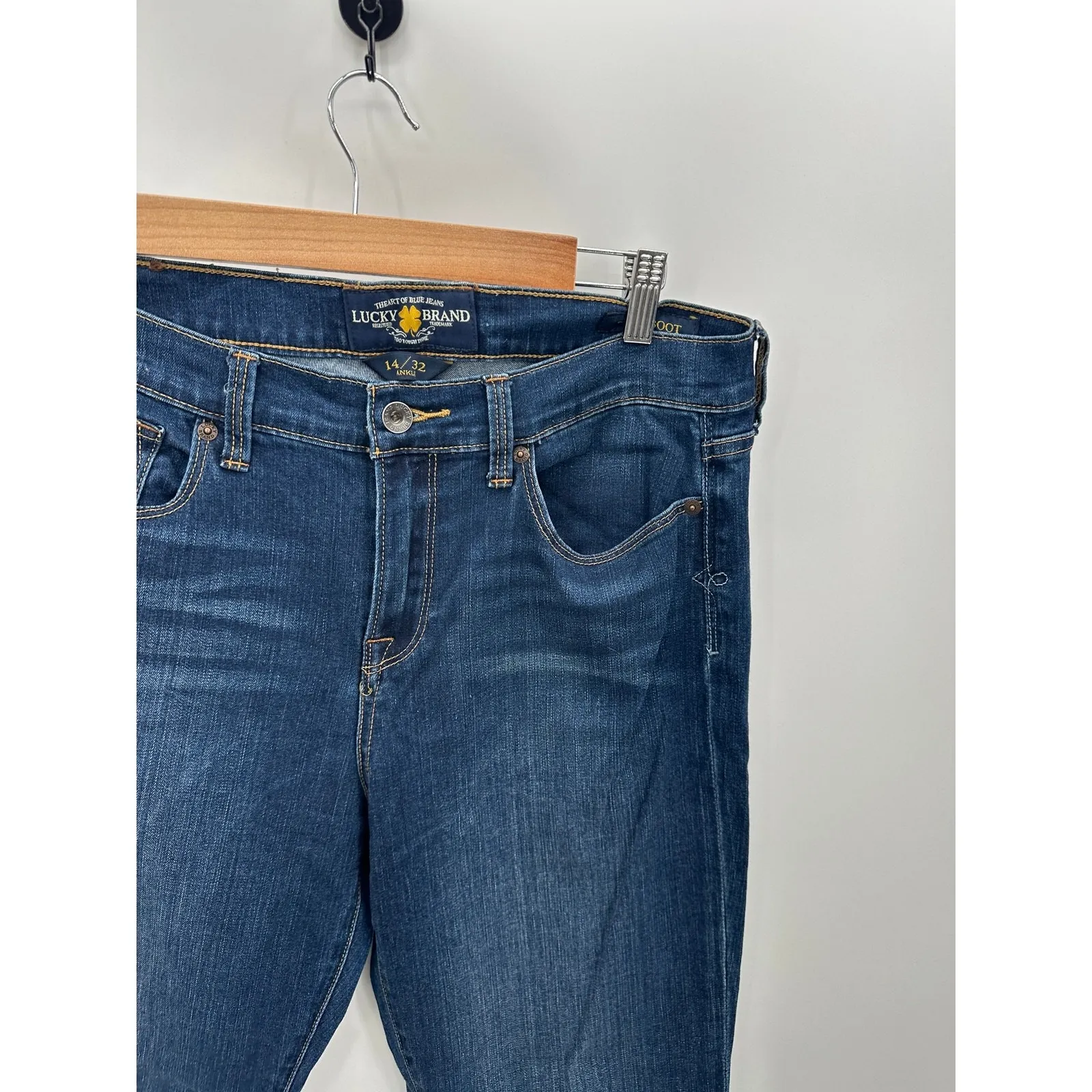 Lucky Brand Medium Wash Sofia Boot Ankle Denim Jeans Womens Size 14/32 - Image 4